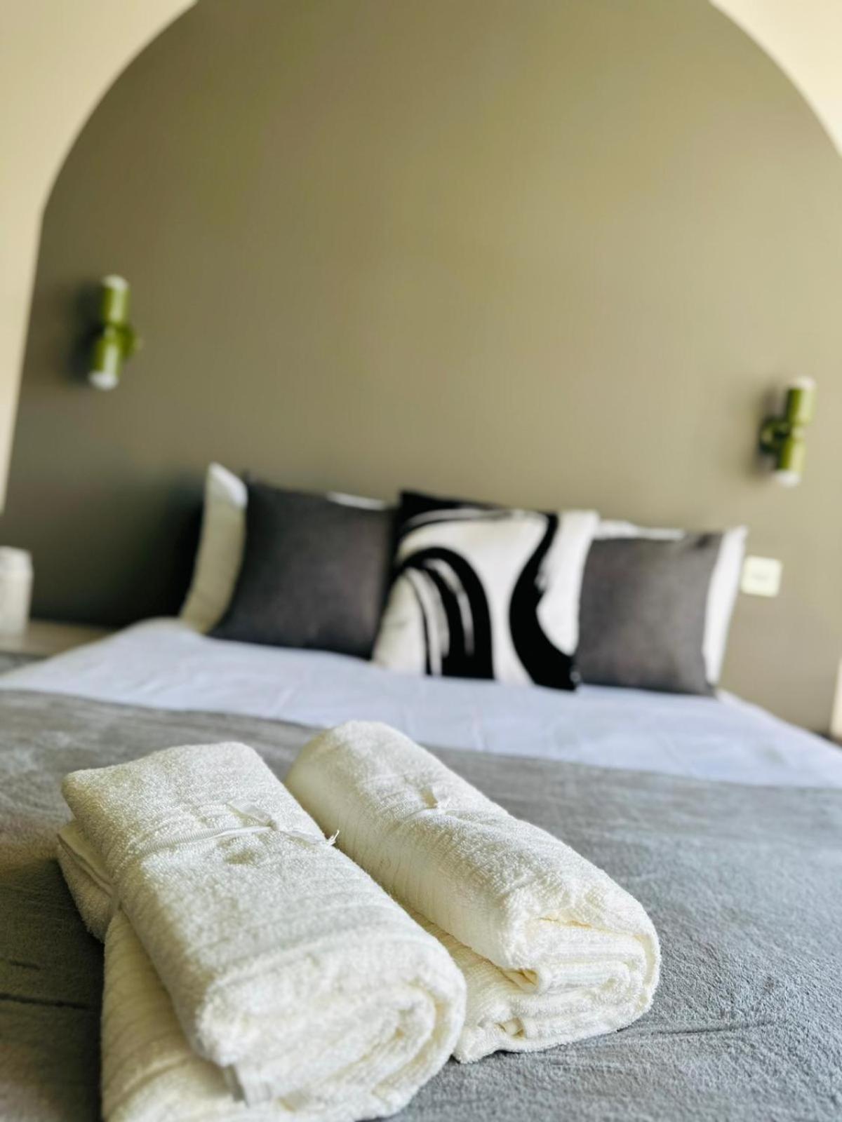 London Boutique Ensuite Room Like Hotel ภายนอก รูปภาพ